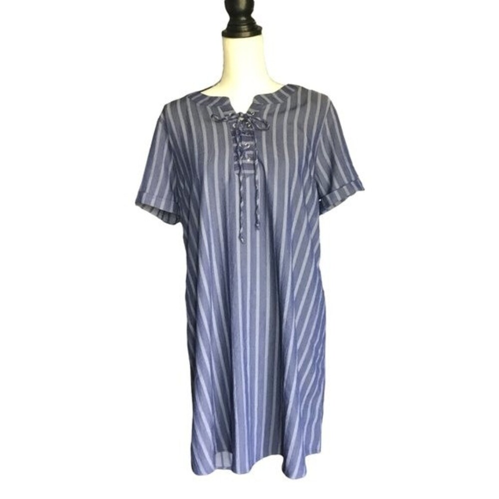 Naïf blue stripped women’s shift dress short sleeve. Size large